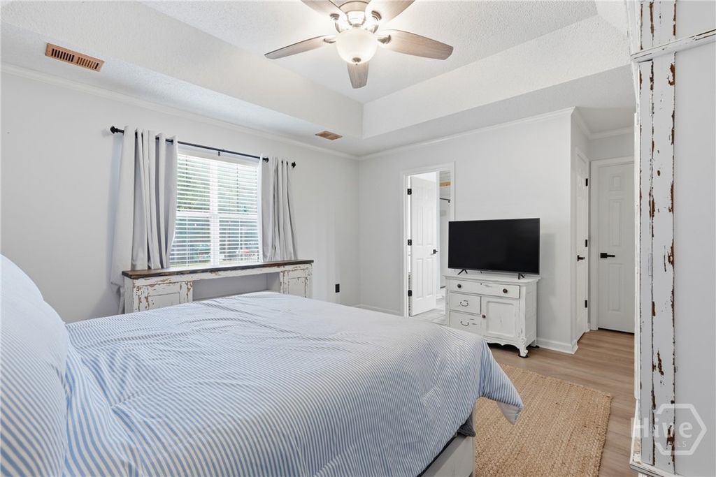 Image 20 of property listing at 126 Holcomb Street, Savannah, GA 31406