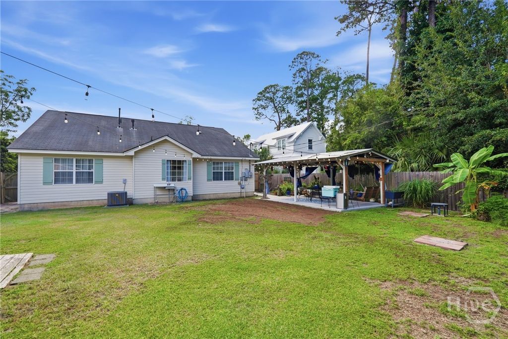 Image 26 of property listing at 126 Holcomb Street, Savannah, GA 31406