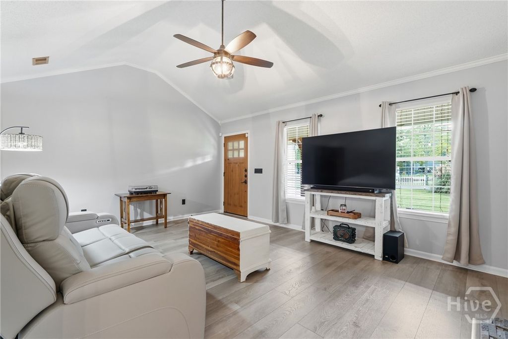 Image 7 of property listing at 126 Holcomb Street, Savannah, GA 31406