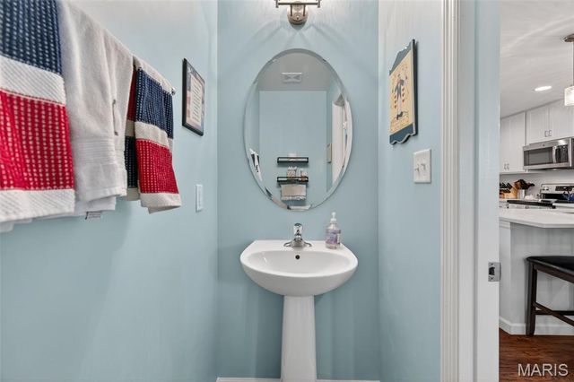 2106 Hereford Street, St Louis, MO 63110