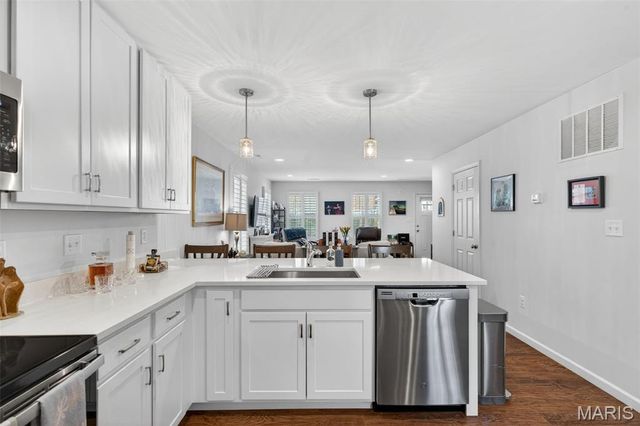 2106 Hereford Street, St Louis, MO 63110