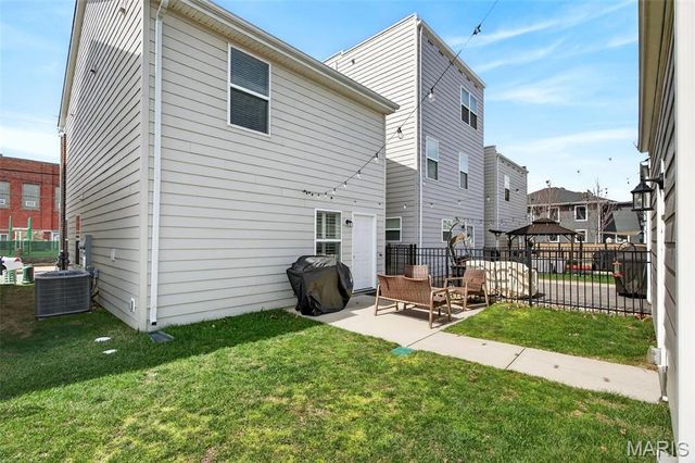 2106 Hereford Street, St Louis, MO 63110