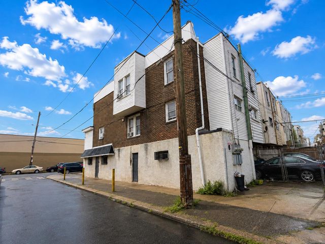 1537 E LUZERNE, Philadelphia, PA 19124