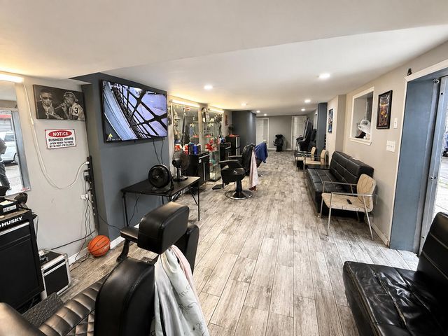1537 E LUZERNE, Philadelphia, PA 19124