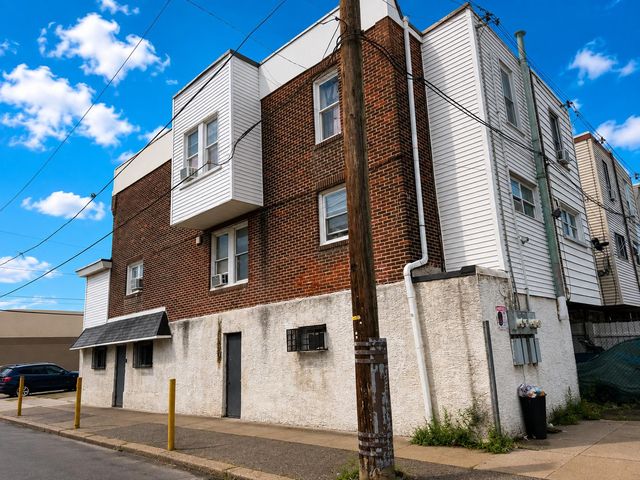 1537 E LUZERNE, Philadelphia, PA 19124