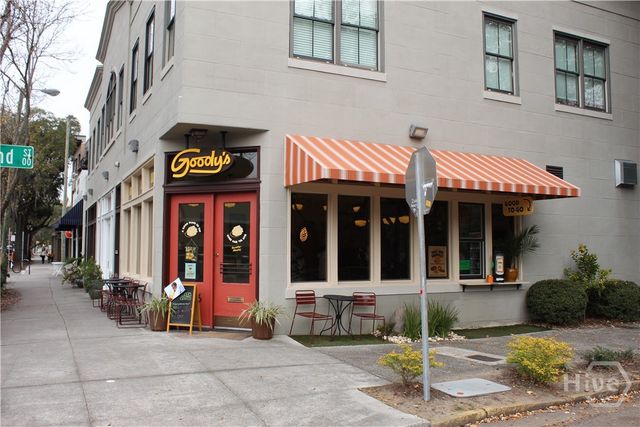 9 E 32nd Street B, Savannah, GA 31401