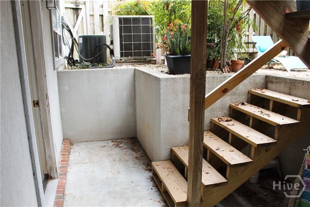 9 E 32nd Street B, Savannah, GA 31401