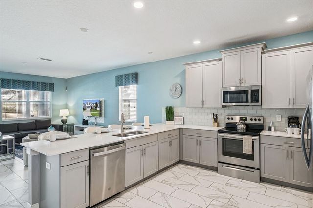 9046 STINGER DRIVE, Davenport, FL 33896