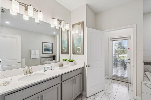 9046 STINGER DRIVE, Davenport, FL 33896