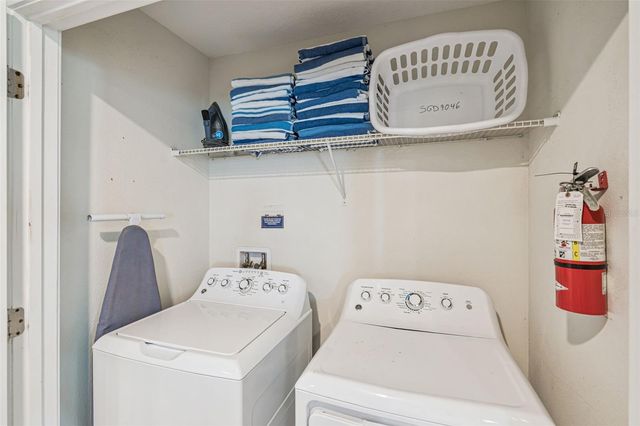 9046 STINGER DRIVE, Davenport, FL 33896