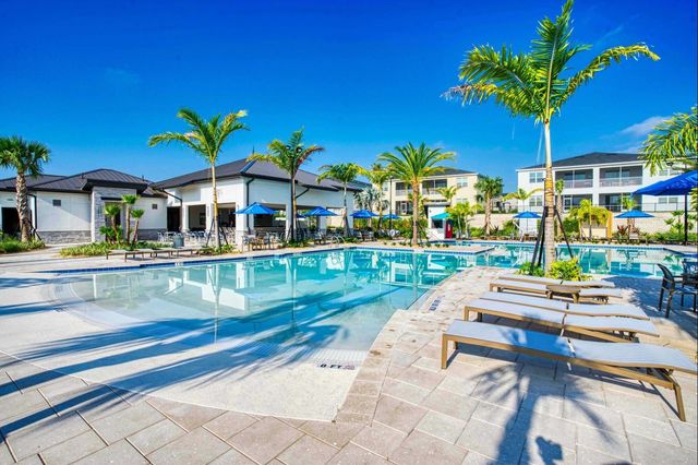 9046 STINGER DRIVE, Davenport, FL 33896