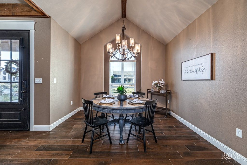 Image 14 of property listing at 2009 Silver Creek Court, San Angelo, TX 76904