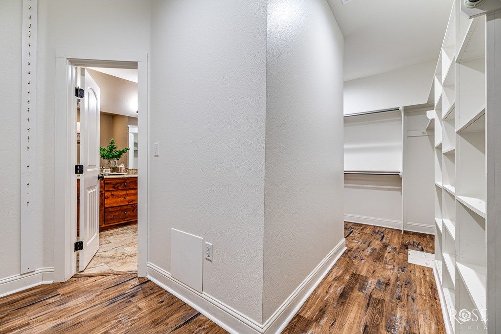 Image 21 of property listing at 2009 Silver Creek Court, San Angelo, TX 76904