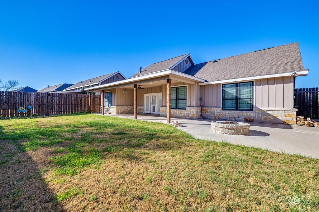 Image 30 of property listing at 2009 Silver Creek Court, San Angelo, TX 76904