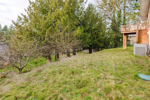 6844 NE Helena Court, Bremerton, WA 98311