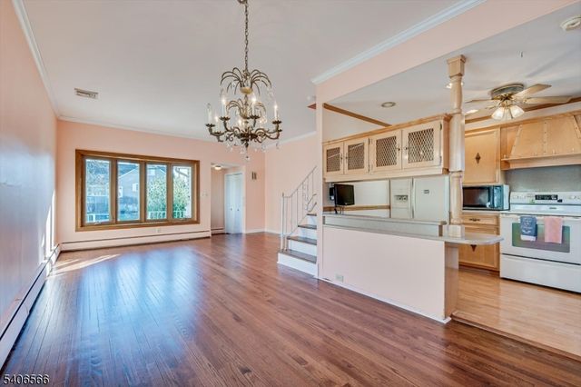 31 Marie Rd, Woodbridge Twp., NJ 08863