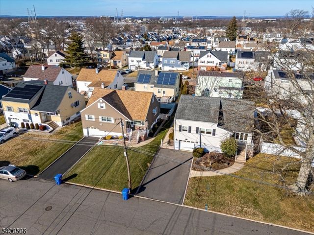 31 Marie Rd, Woodbridge Twp., NJ 08863