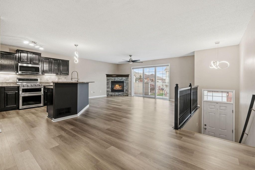 7590 Crimson Lane, Savage, MN 55378