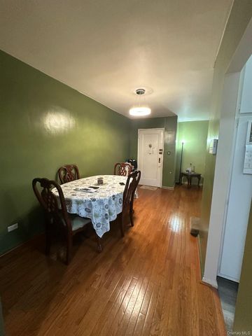 32-23 91st Street C502, East Elmhurst, NY 11369
