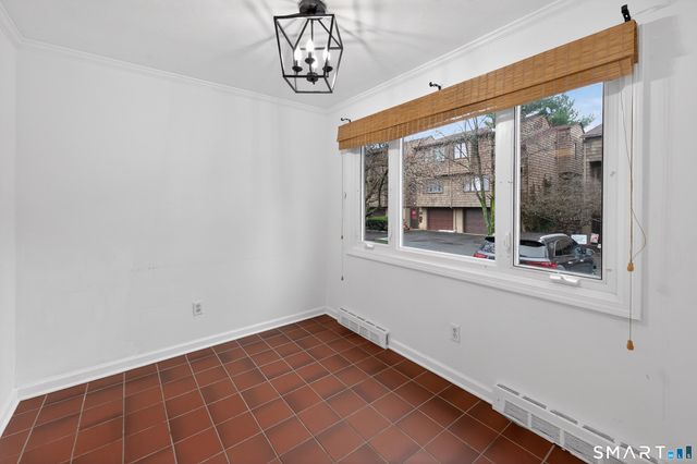 37 Towne House Road 37, Hamden, CT 06514