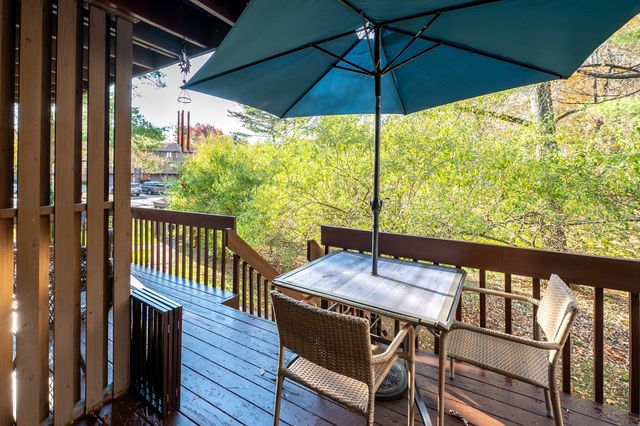 37 Towne House Road 37, Hamden, CT 06514