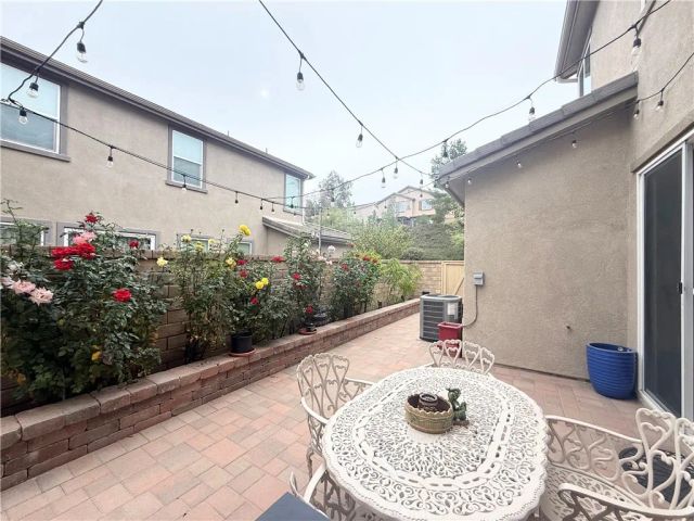 28623 Parkside Drive, Valencia, CA 91354