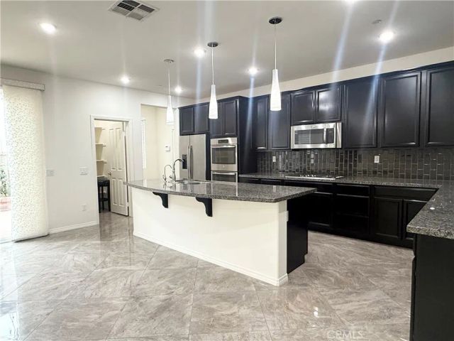 28623 Parkside Drive, Valencia, CA 91354