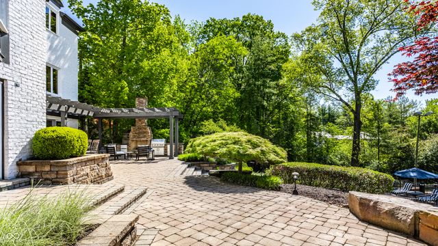 7779 Ridge Road, Indianapolis, IN 46240
