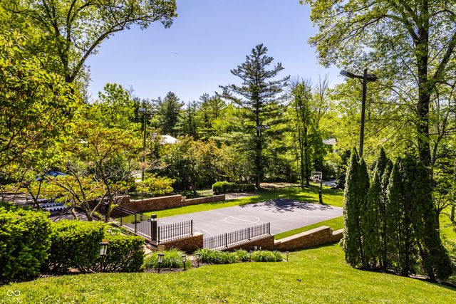 7779 Ridge Road, Indianapolis, IN 46240