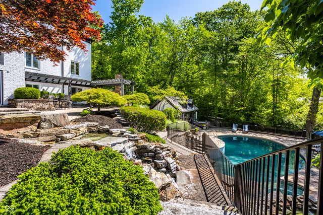 7779 Ridge Road, Indianapolis, IN 46240