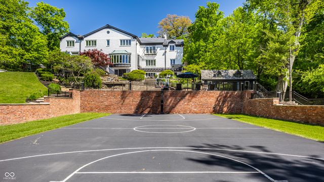 7779 Ridge Road, Indianapolis, IN 46240