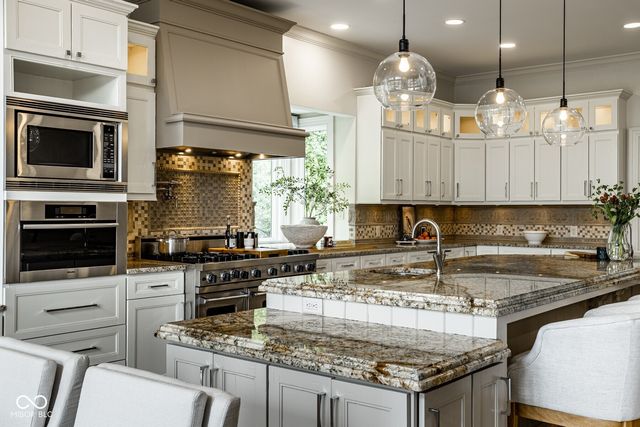 7779 Ridge Road, Indianapolis, IN 46240