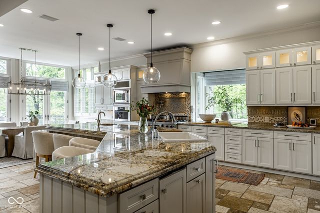 7779 Ridge Road, Indianapolis, IN 46240