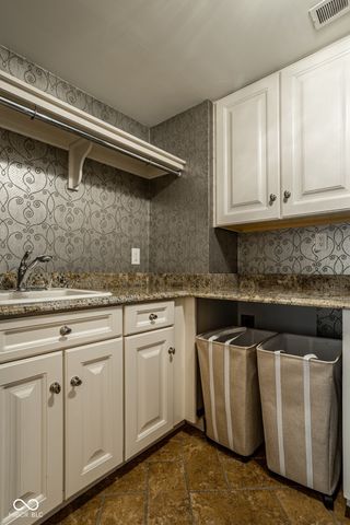 7779 Ridge Road, Indianapolis, IN 46240