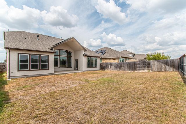 822 Wild Pecan LOOP, Buda, TX 78610