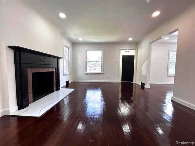 10029 Balfour Road, Detroit, MI 48224