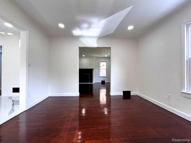 10029 Balfour Road, Detroit, MI 48224
