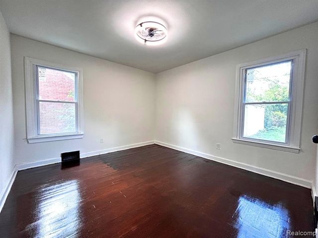 10029 Balfour Road, Detroit, MI 48224