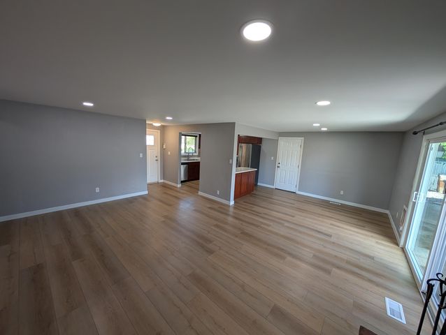 2299 Delta Waters Road, Medford, OR 97504