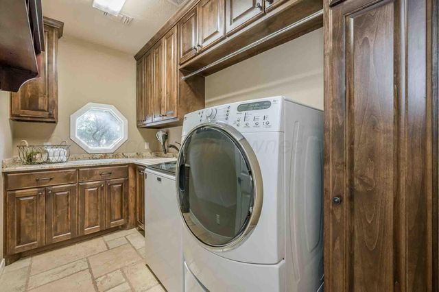 51 COUNTRY CLUB Drive, Canyon, TX 79015