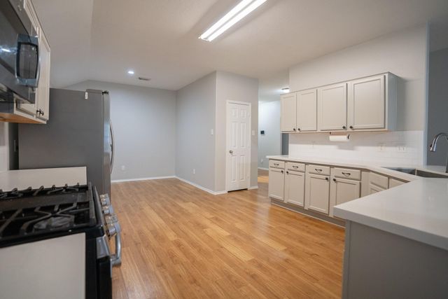 7843 Crescent Village Lane, Richmond, TX 77407