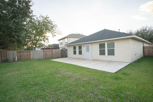 7843 Crescent Village Lane, Richmond, TX 77407