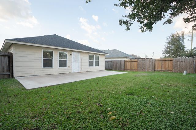 7843 Crescent Village Lane, Richmond, TX 77407