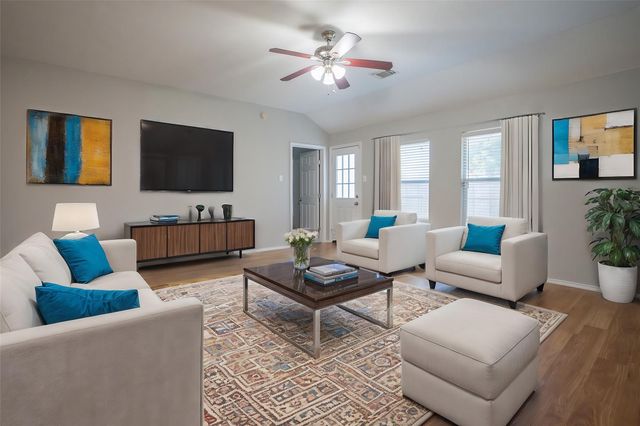 7843 Crescent Village Lane, Richmond, TX 77407