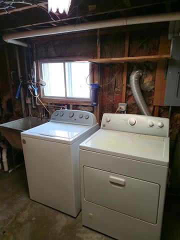 14927 Kenton Avenue, Midlothian, IL 60445