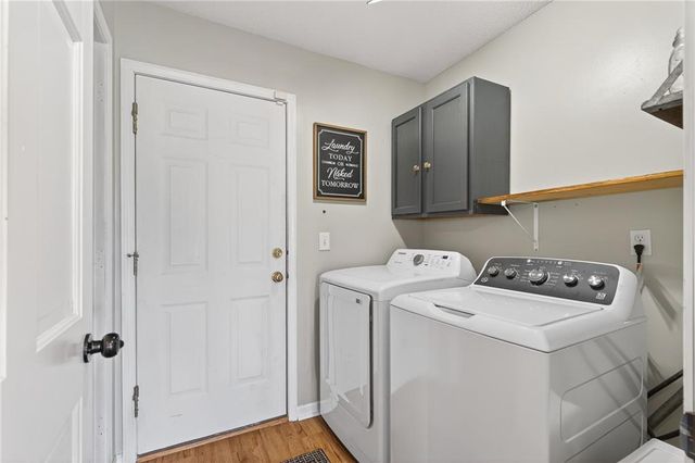 417 E College Street, Odessa, MO 64076