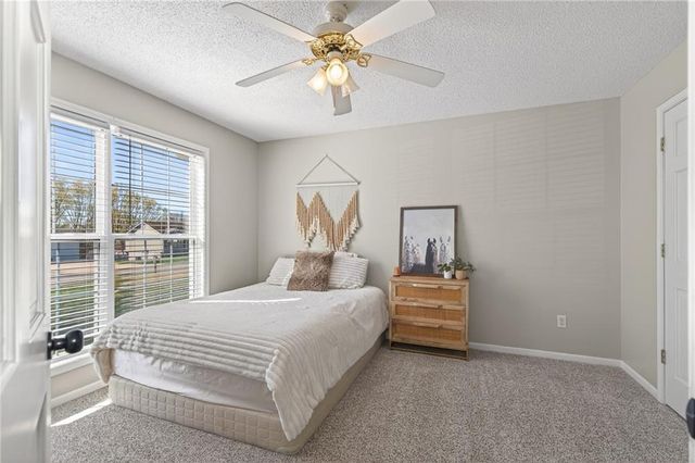 417 E College Street, Odessa, MO 64076