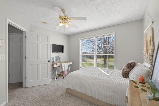 417 E College Street, Odessa, MO 64076