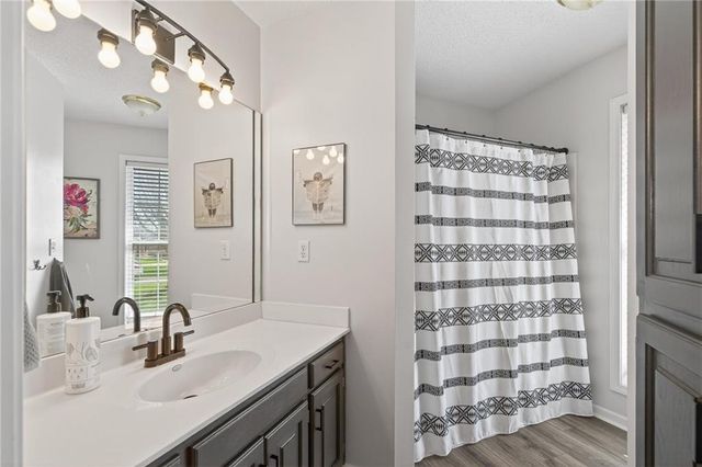 417 E College Street, Odessa, MO 64076