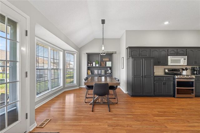 417 E College Street, Odessa, MO 64076